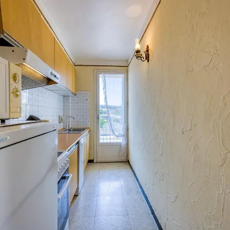 Montreuil By Interhome Appartamento