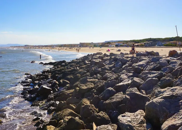 Montreuil-2 By Interhome